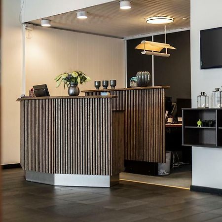 Hotel Medi Икаст Экстерьер фото